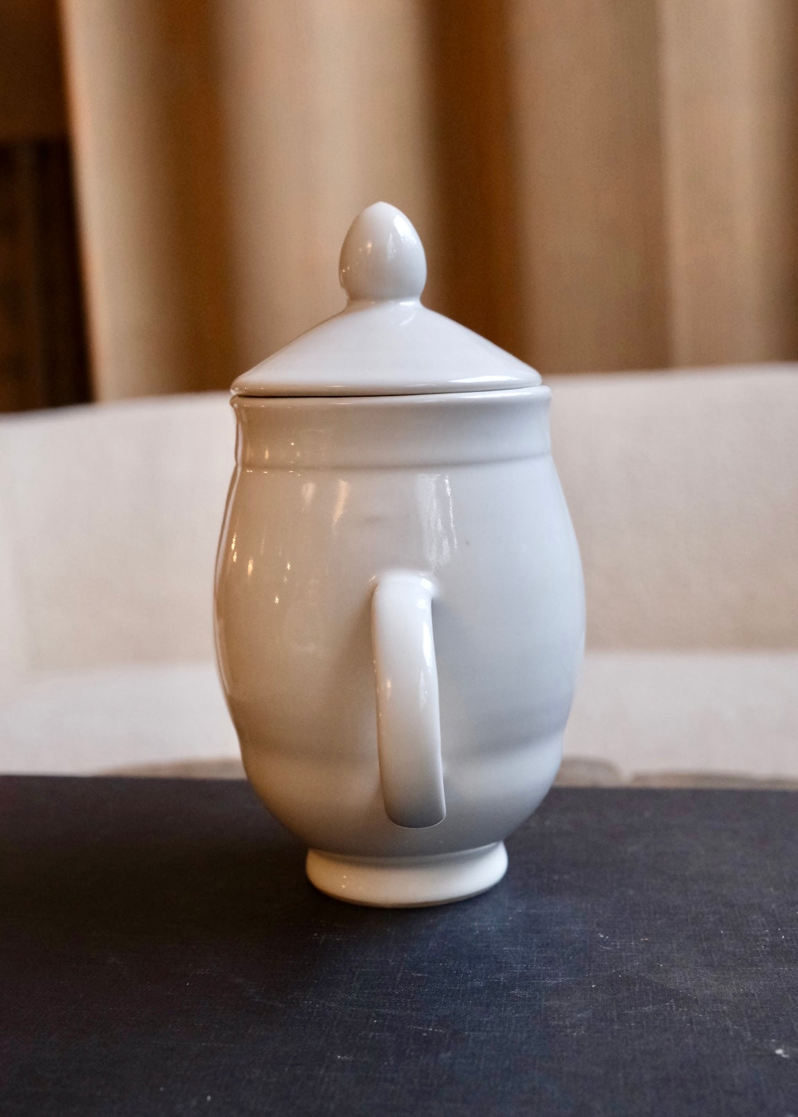 Glossy white Revolve Teapot with lid