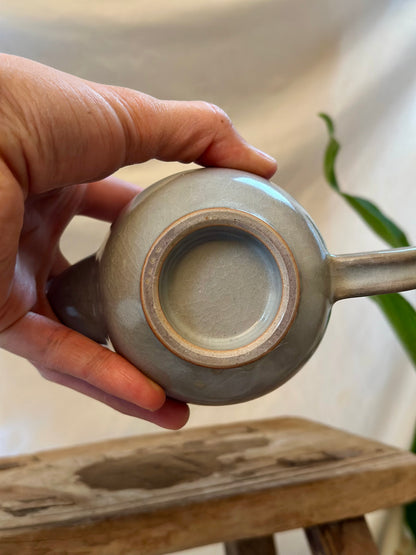 Glacial ash revolve teapot
