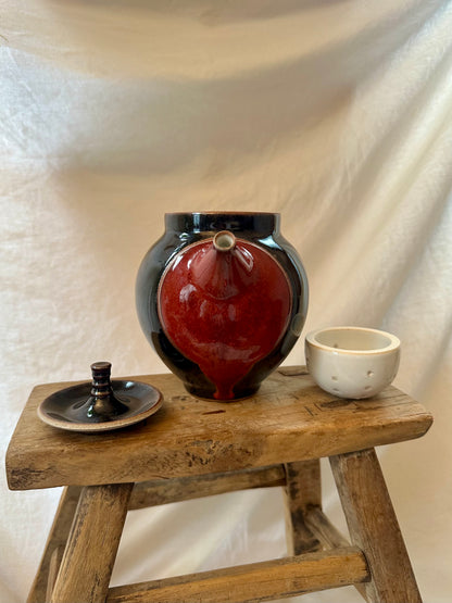 Eternal love revolve teapot