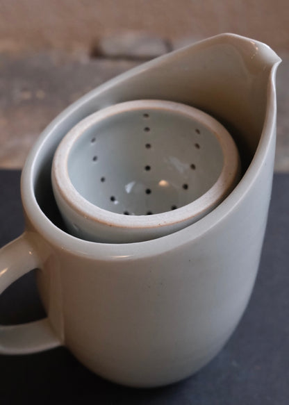 Glacier Revolve Teapot