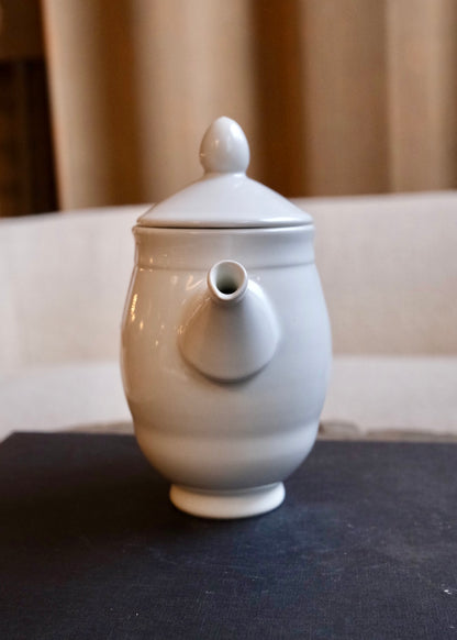 Glossy white Revolve Teapot with lid